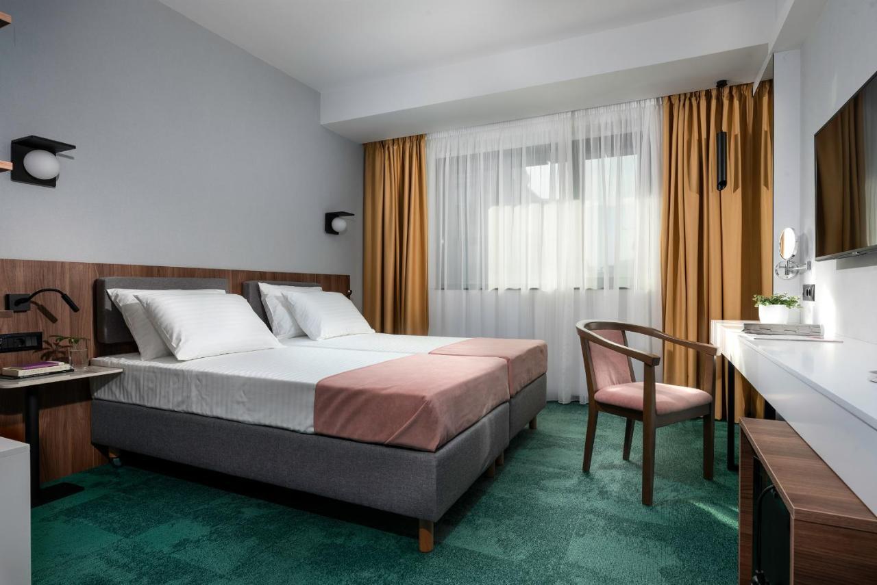 Hotel Tim'S สโกเปีย ภายนอก รูปภาพ